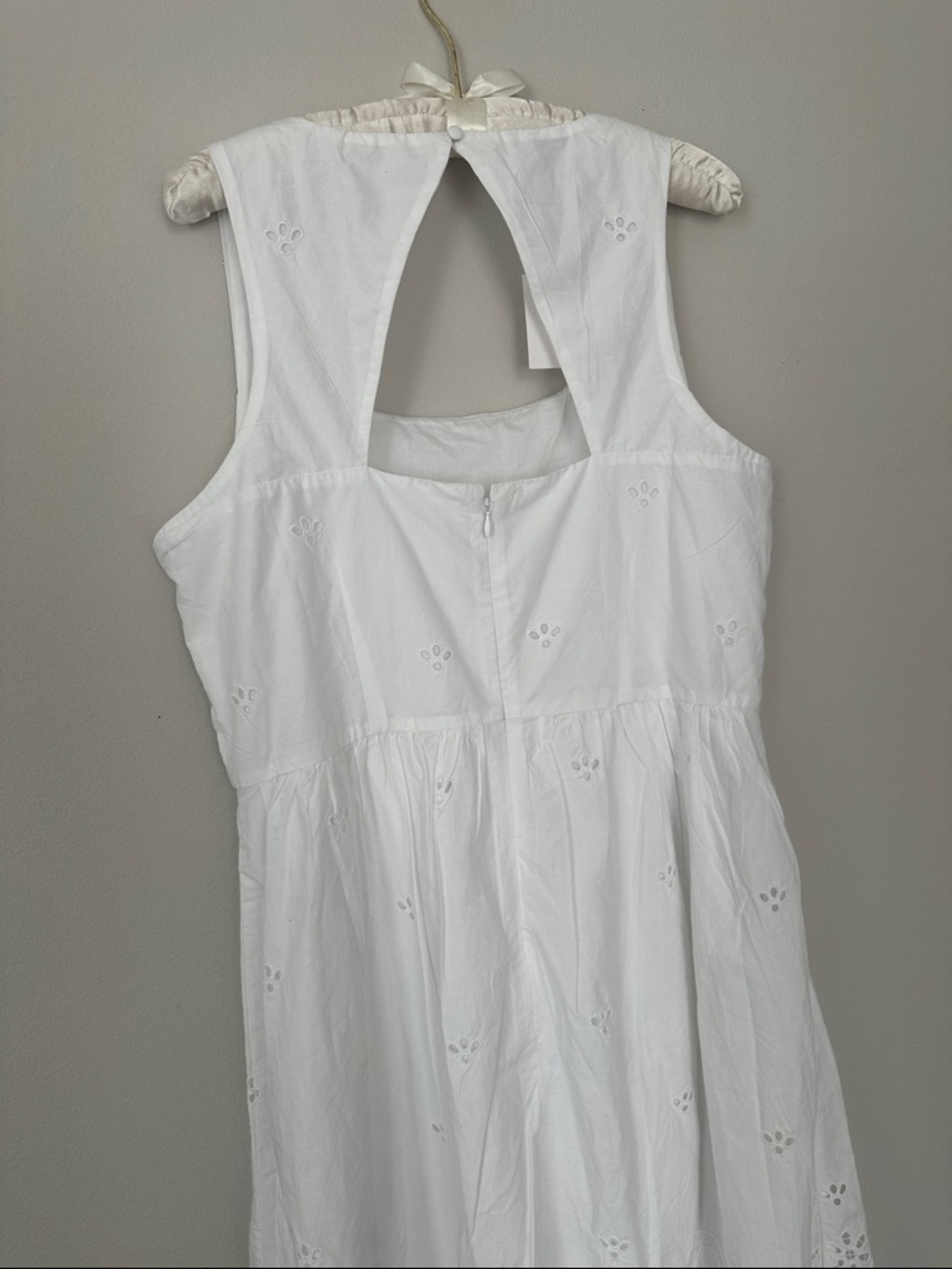 NWT Stunning Talbots White Eyelet Midi Dress - Picture 15 of 16